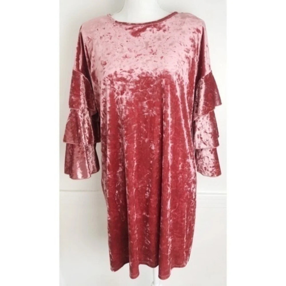 Kim & Cami • Pink Crushed Velvet Dress - Picture 1 of 6